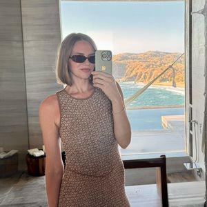 Meet your Posher, Ellen